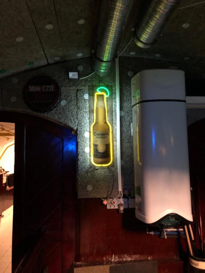 Whole Basement Former Pub 5 For Stag Do Βουδαπέστη Εξωτερικό φωτογραφία