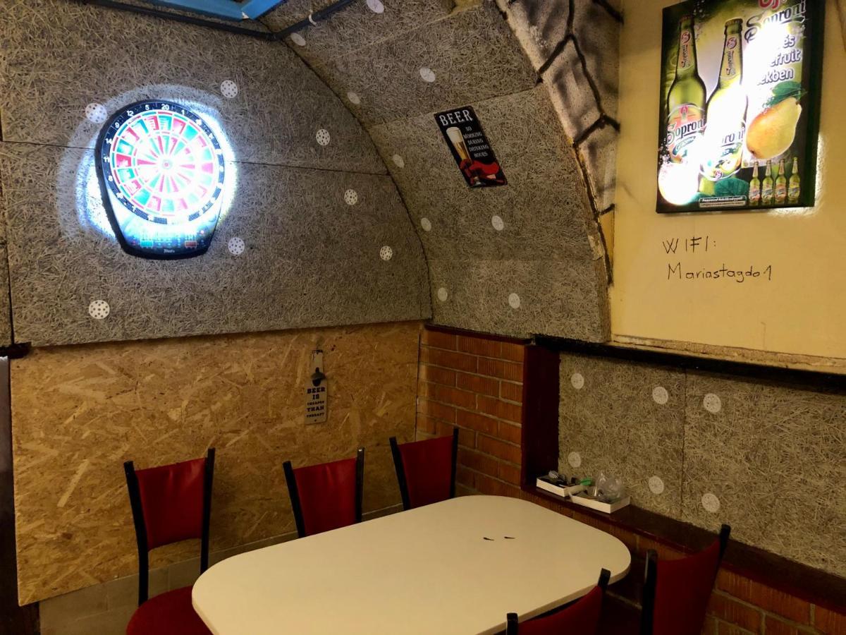Whole Basement Former Pub 5 For Stag Do Βουδαπέστη Εξωτερικό φωτογραφία