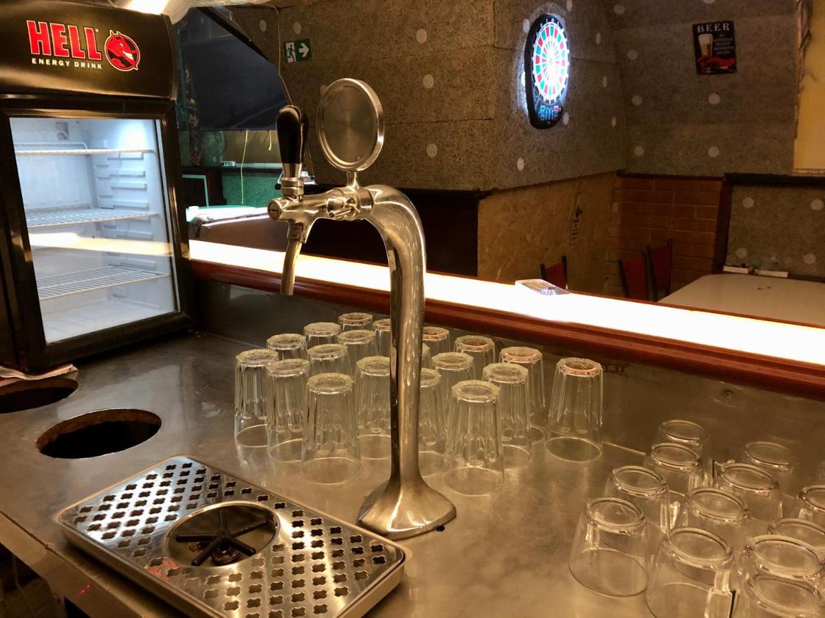 Whole Basement Former Pub 5 For Stag Do Βουδαπέστη Εξωτερικό φωτογραφία